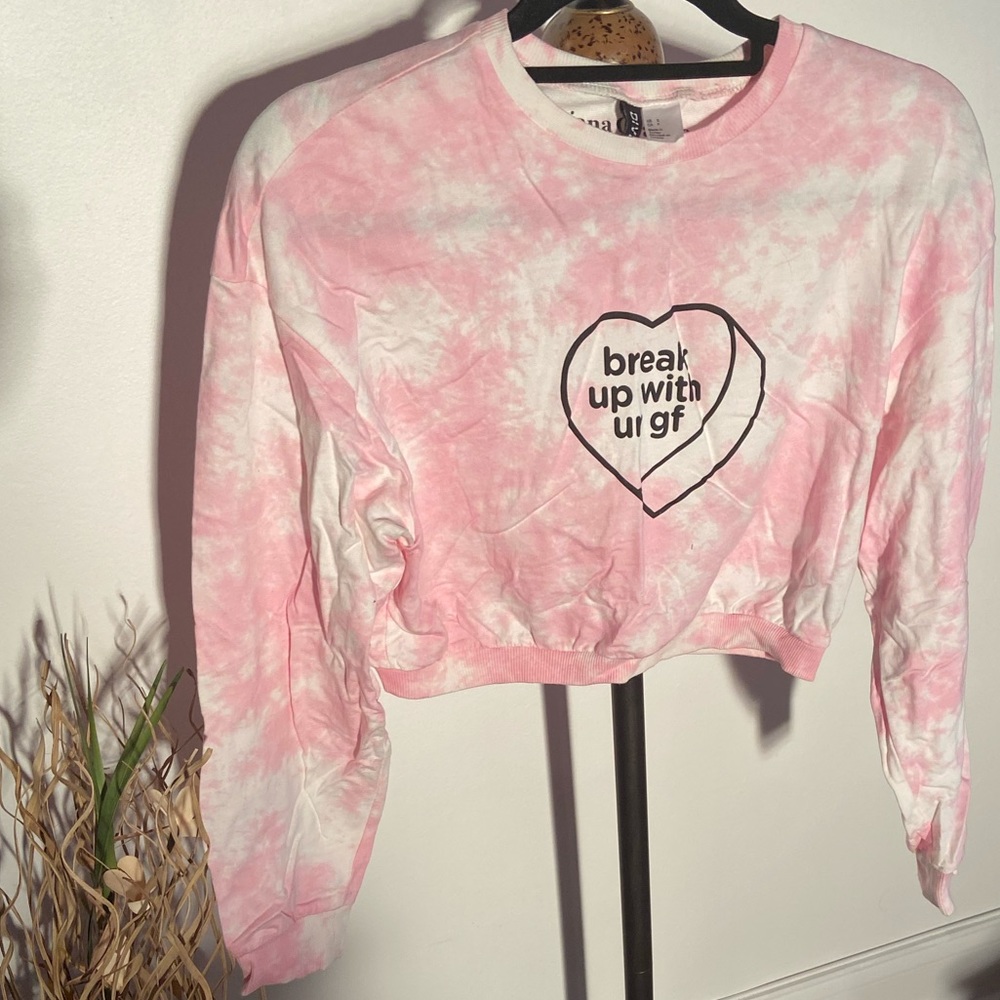 H&M Ariana Grande Crop Top